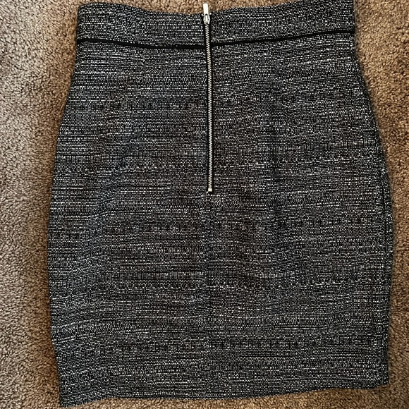 H&M Tweed Pencil Skirt - Picture 2 of 4